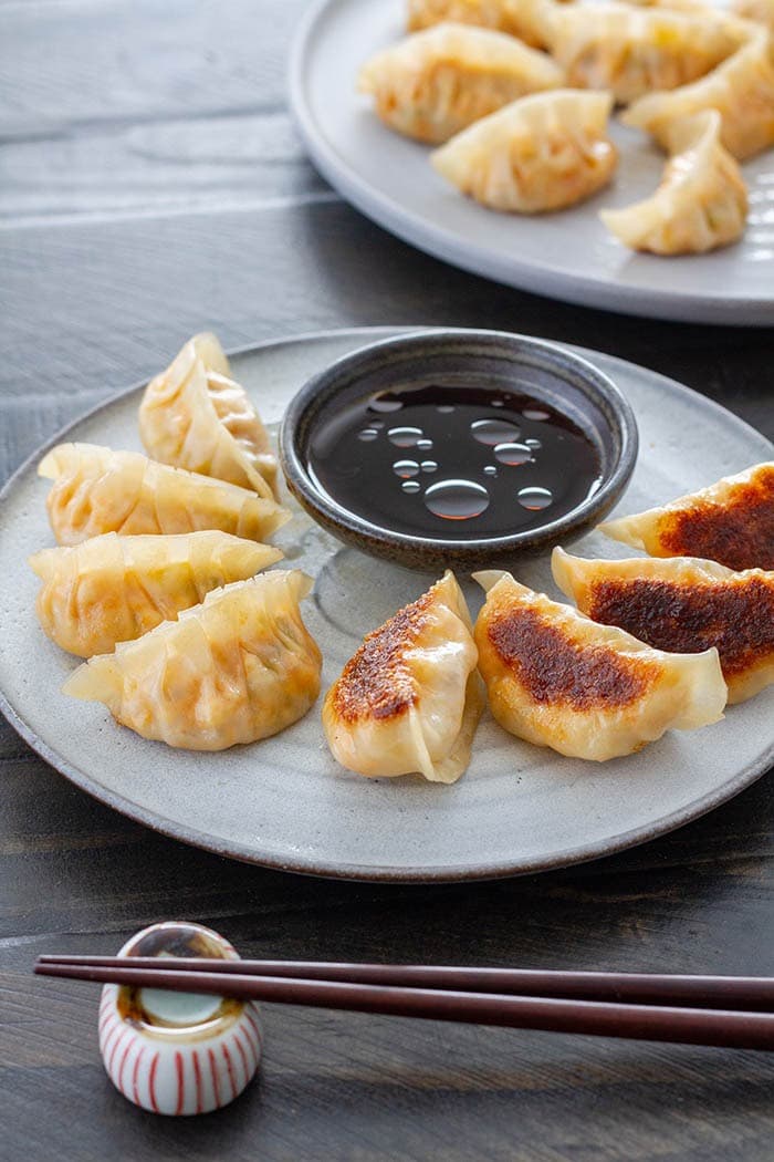 Gyoza (6 pcs) thumbnail 3